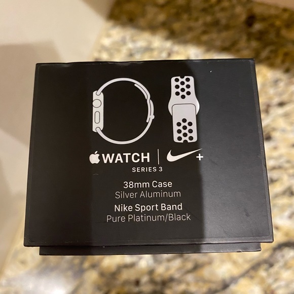 EUC Series 3 Nike GPS 38mm Apple Watch - Picture 5 of 6